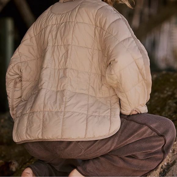 movement by FP packable jacket - Picture 2 of 4